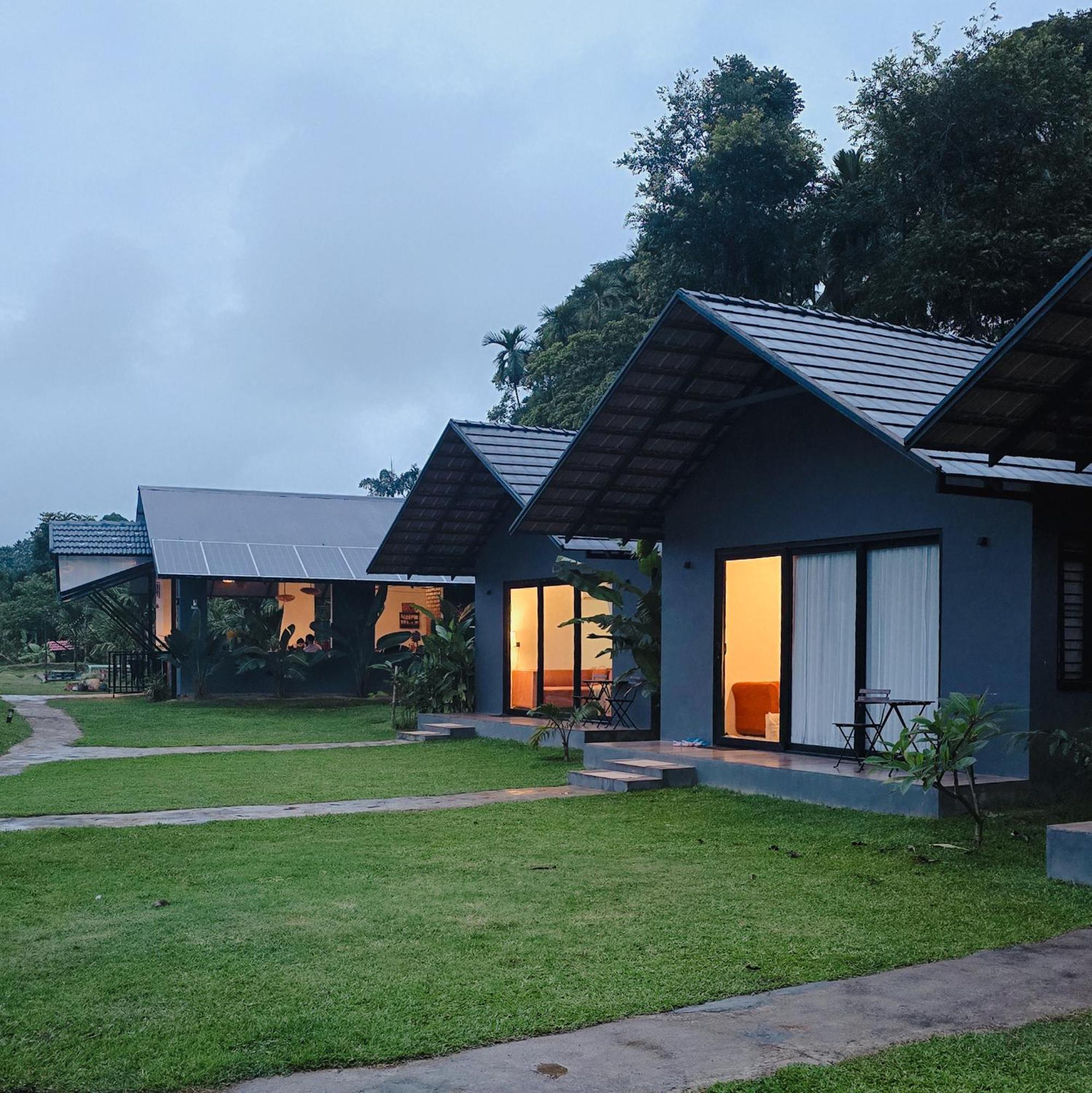 Bendheka - Cliff Front Cottages Coorg Gonikoppal Exterior foto